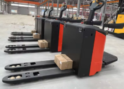 xe nang van chuyen pallet