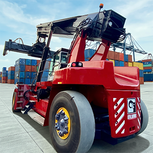 hieu xe reach stacker